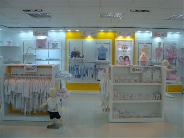 舒婴宝童装店铺展示