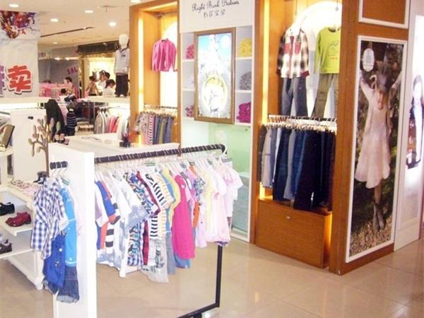 右岸宝宝童装店铺展示