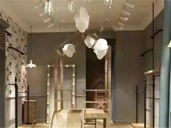 香水娜娜童装店铺展示