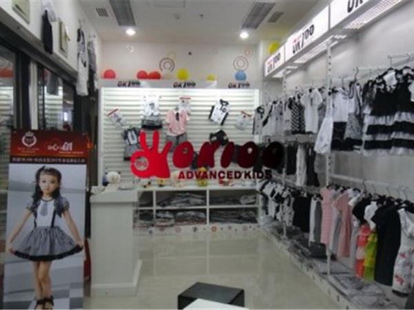 ok100童装店铺展示