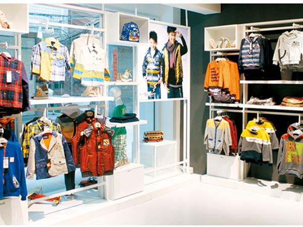 世纪宝贝童装店铺展示