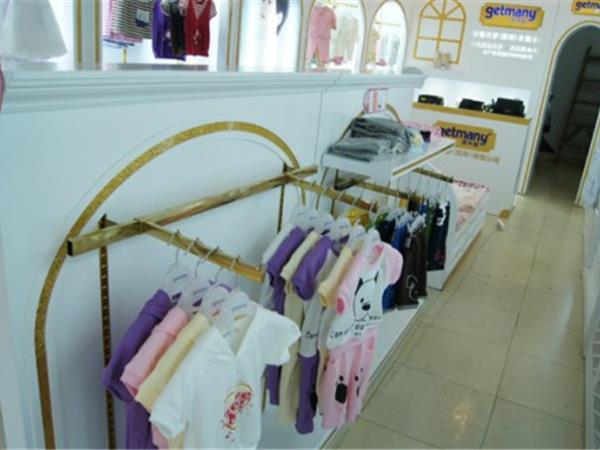 哥米妮童装店铺展示