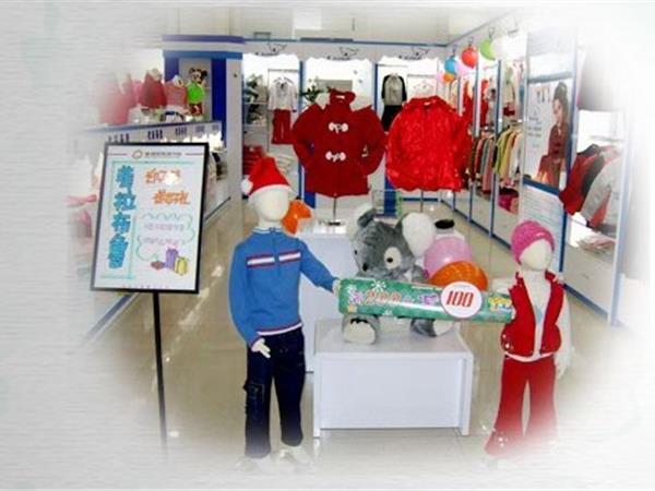 考拉布鲁童装店铺展示