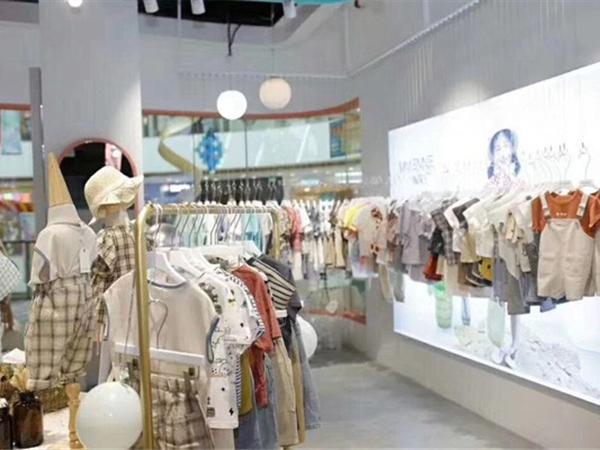 妹妹恩倪童装店铺展示