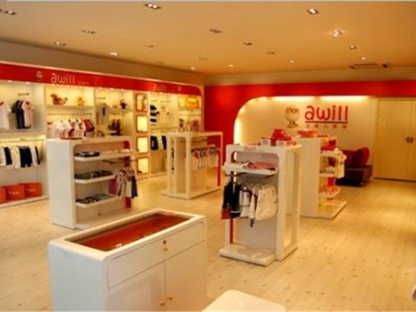 艾唯儿童装店铺展示