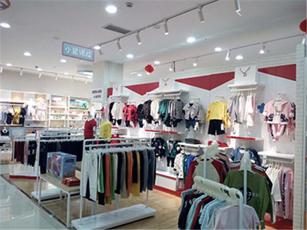 小鲨诺拉童装店铺展示