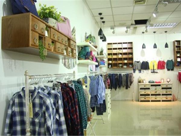 MUUZI童装店铺展示
