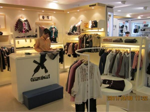 童戈童装店铺展示