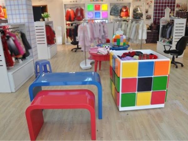 沐阳童童装店铺展示