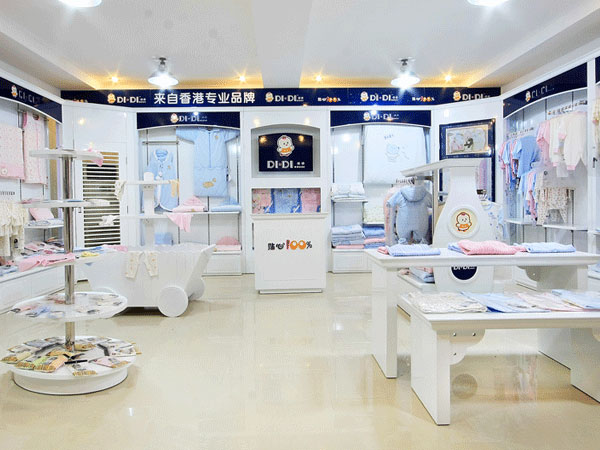 迪迪童装店铺展示