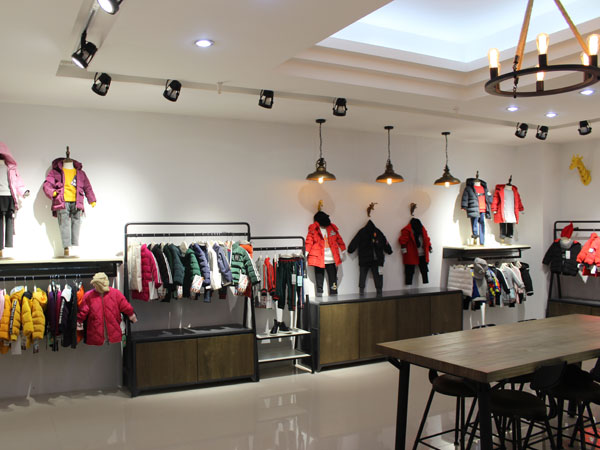 玛宝乐童装店铺展示