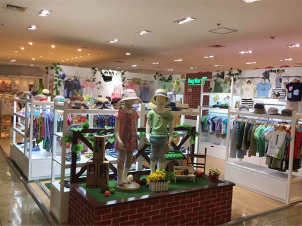 爱佳乐童装店铺展示
