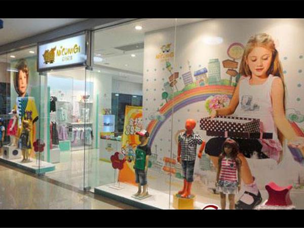 尼可尼淇童装店铺展示