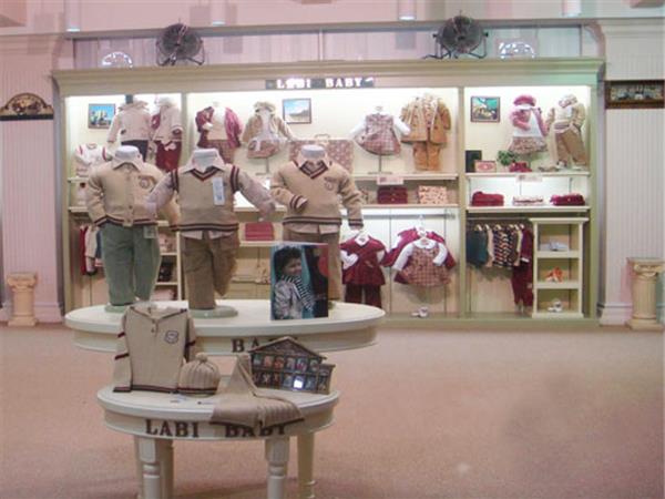 拉比童装店铺展示