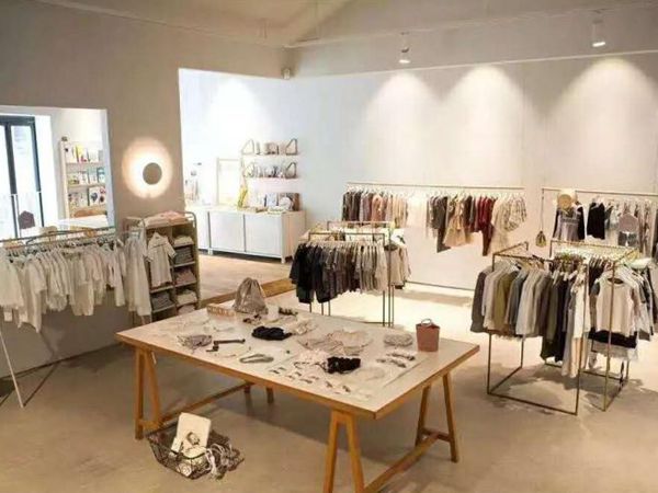 梦想号童装店铺展示