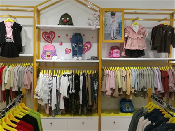 魔法叮铛童装店铺展示