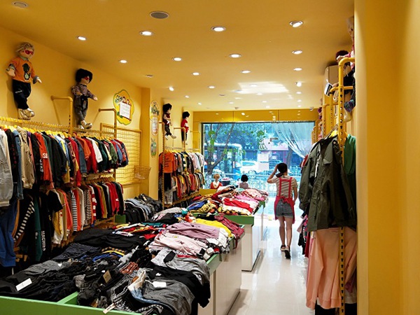 淘猫城堡童装店铺展示