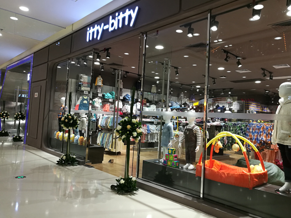 伊诗比蒂童装店铺展示