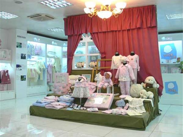 菁菁宝贝童装店铺展示