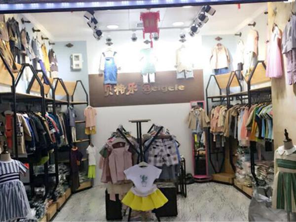 贝格乐童装店铺展示