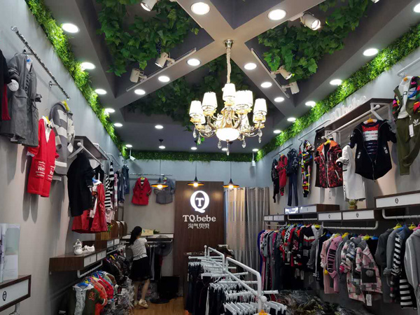 淘气贝贝童装店铺展示