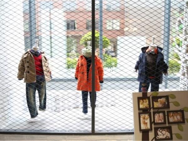 唛可米儿童装店铺展示