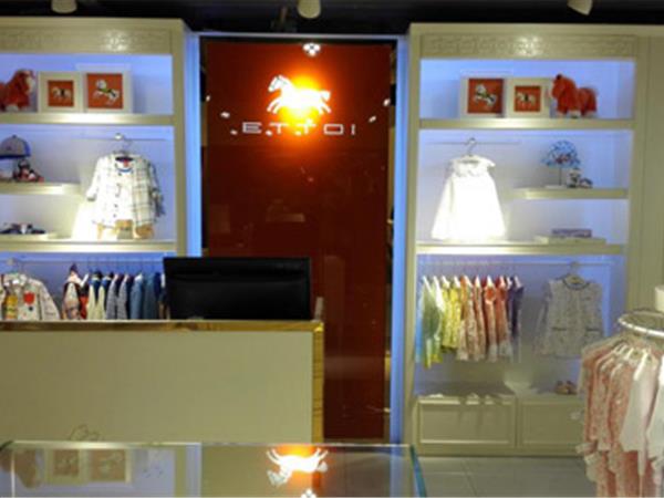 ETTOI童装店铺展示