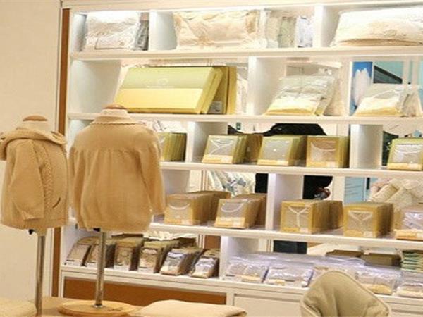 全棉时代童装店铺展示