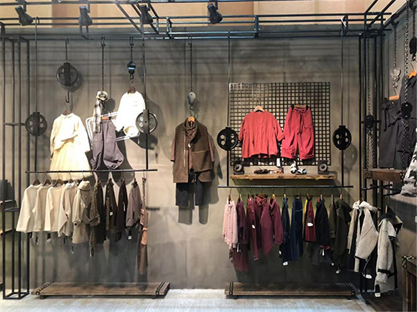 瑞牌童装店铺展示