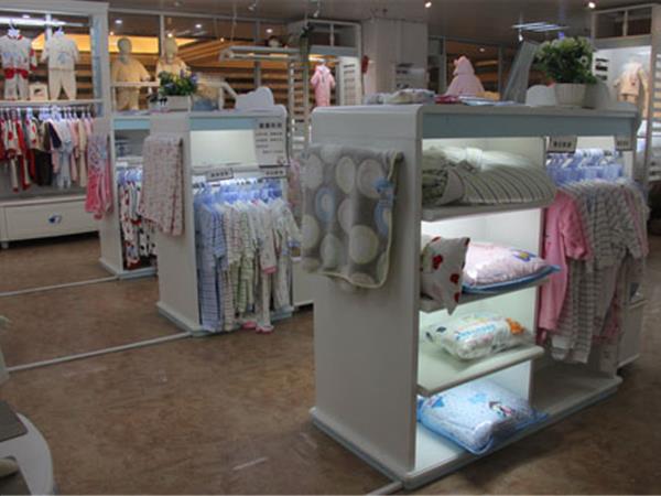 雅培童装店铺展示