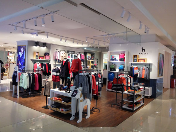 哈吉斯童装店铺展示