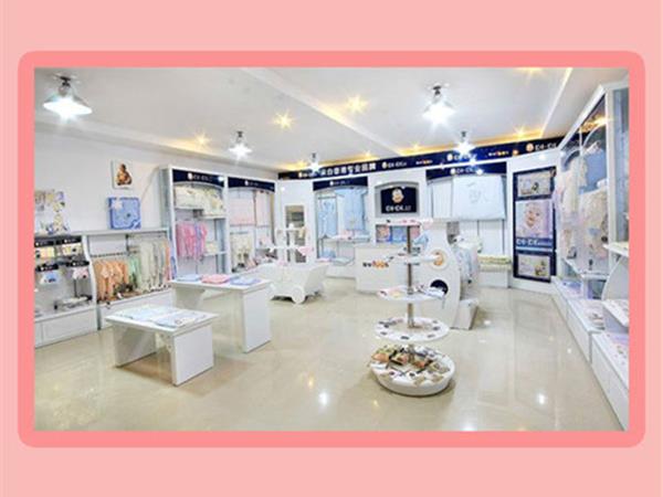 迪迪童装店铺展示