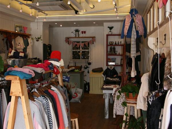 伊尚贝丽童装店铺展示