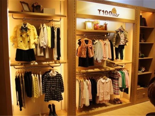 T100baby童装店铺展示