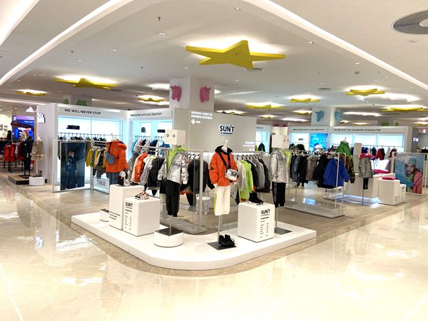 sun tomorrow童装店铺展示