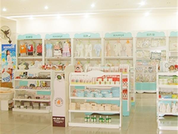 哈咪奇童装店铺展示