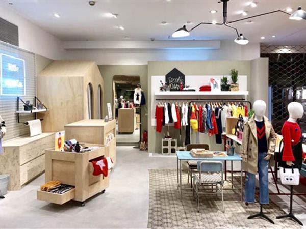 little moco童装店铺展示