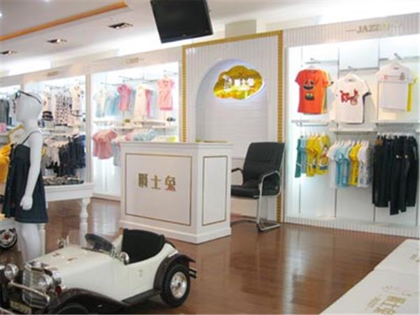 爵士兔童装店铺展示