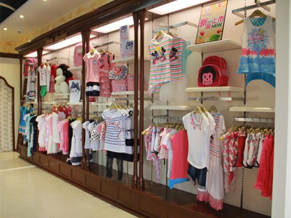 哈乐猴童装店铺展示