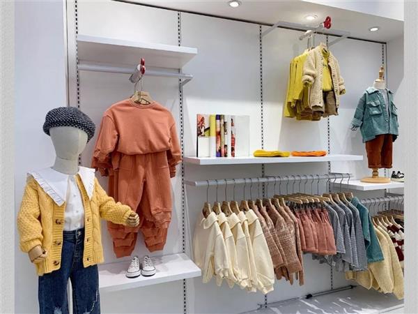 starroom童装店铺展示