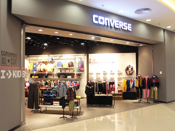 CONVERSE童装店铺展示