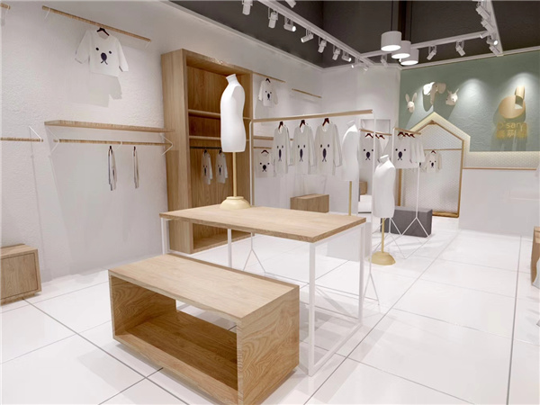 蒂萨纳童装店铺展示
