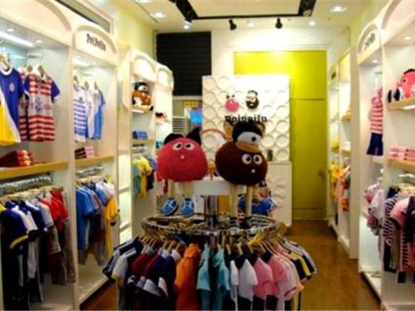 泡泡噜童装店铺展示