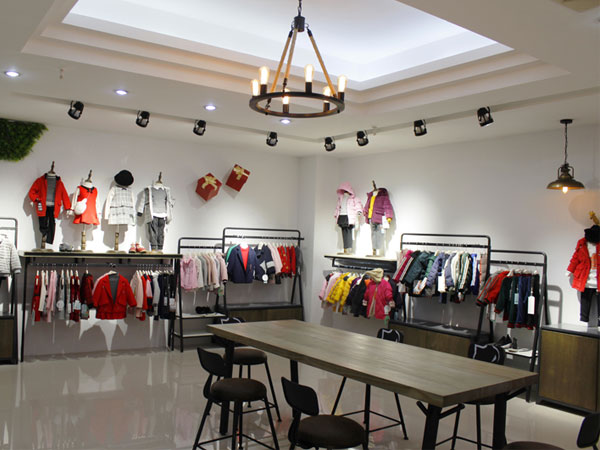 玛宝乐童装店铺展示