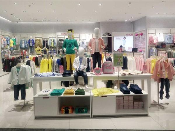 可趣可奇童装店铺展示