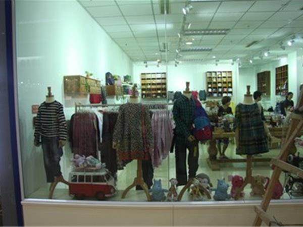 MUUZI童装店铺展示
