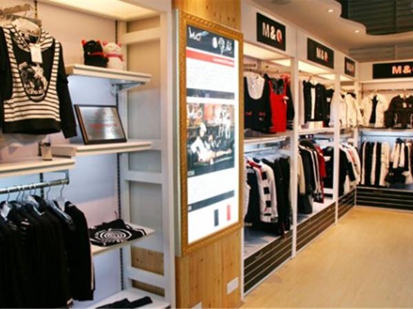 M&Q童装店铺展示