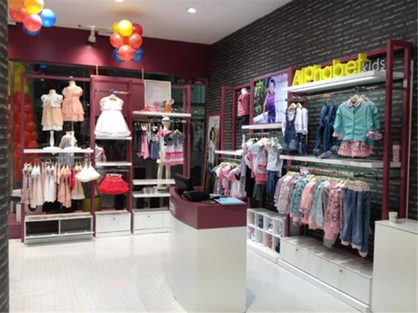 Alphabet童装店铺展示