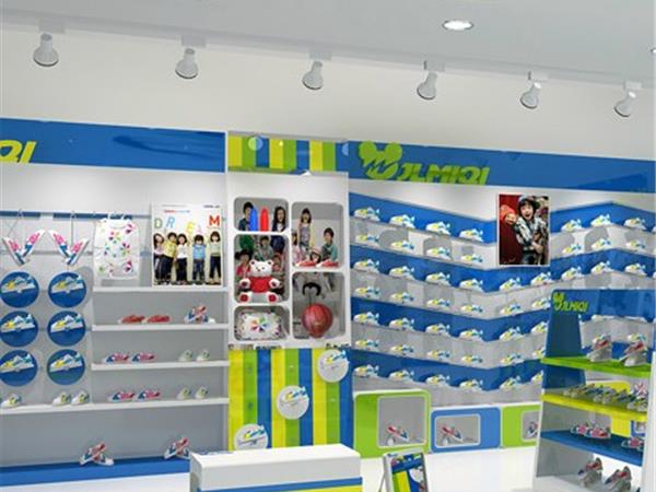精灵米奇童装店铺展示