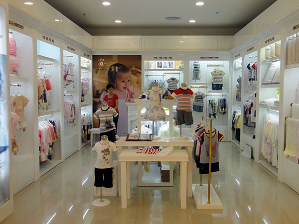 哇喔哇喔童装店铺展示